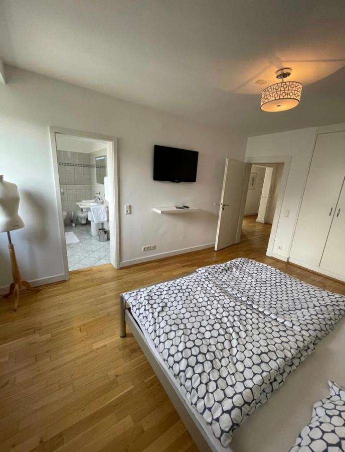 デュッセルドルフLuxury Rooftop Loft With River View 10Min To Cityアパートメント エクステリア 写真